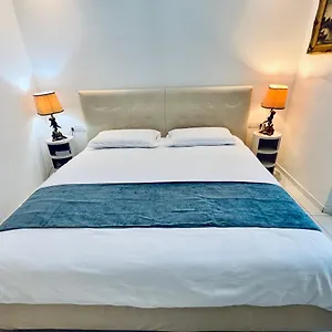 https://apartment-812.italymilanhotels.net