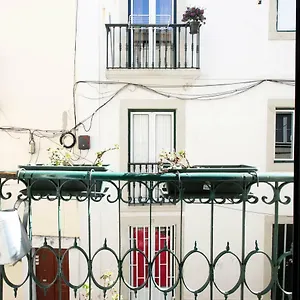 https://alfama-de-paixao.hotels-lisbon-portugal.com